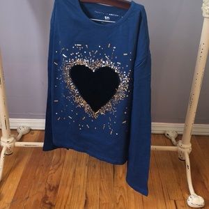 Long sleeved girls glitter shirt with velvet heart
